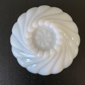 Vintage Hazel Atlas Colonial Swirl Milk Glass Berry Bowl